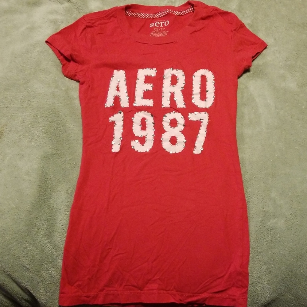 Sleeveless red T-shirt